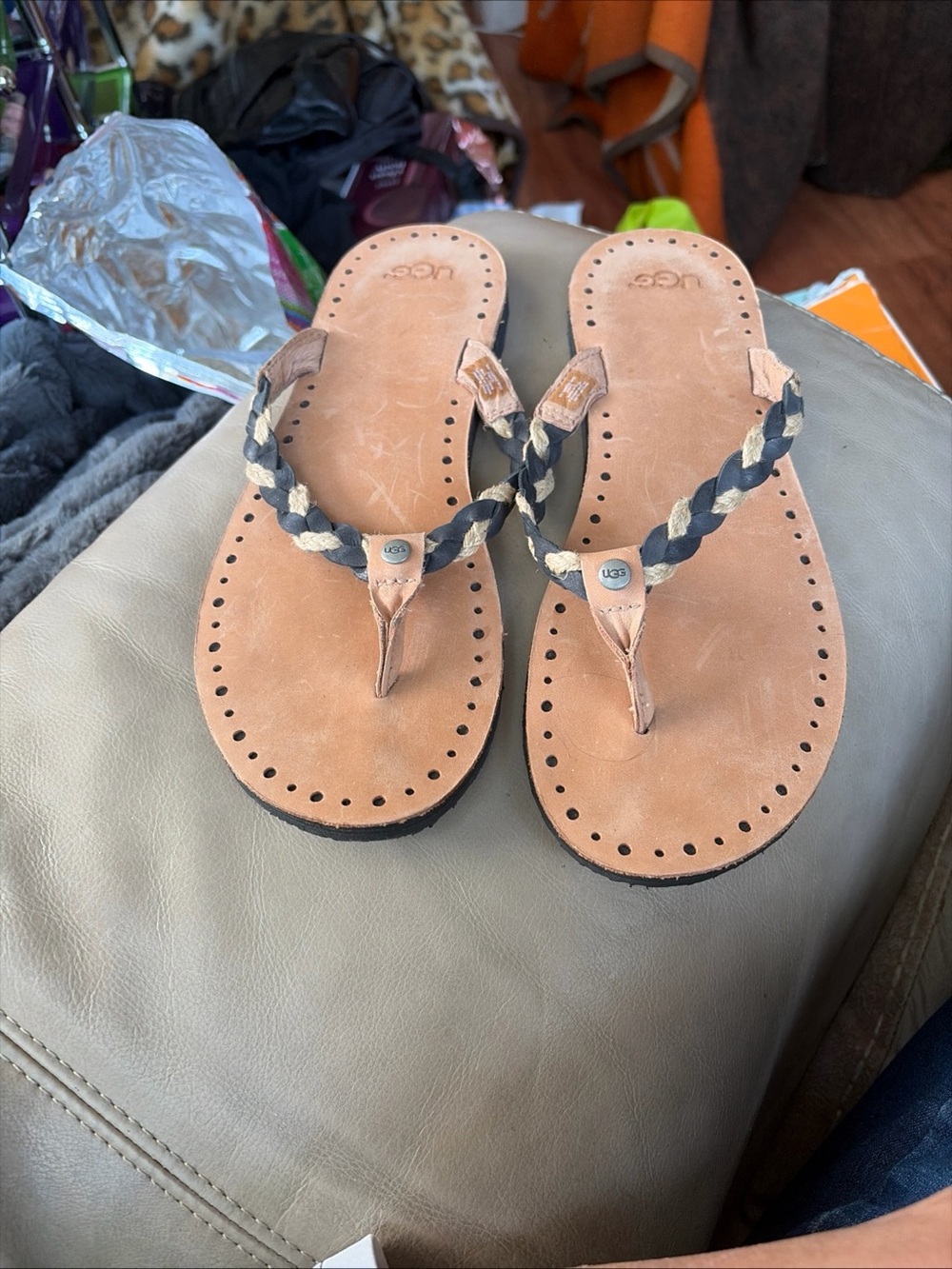 UGG Navie Women's Leather Tan Braided Leather Thong Sandals Size 10.